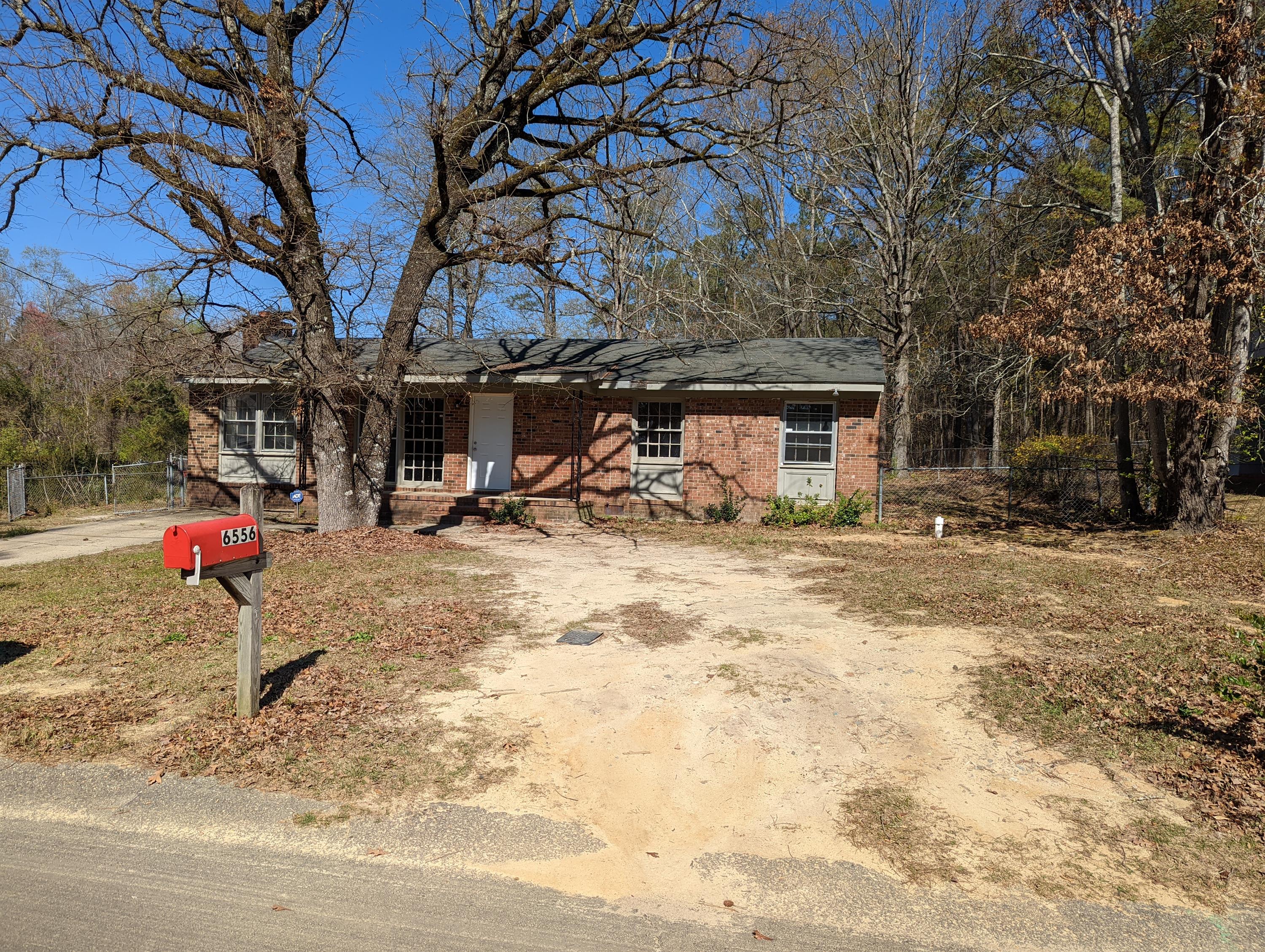 6556 Tareyton Road