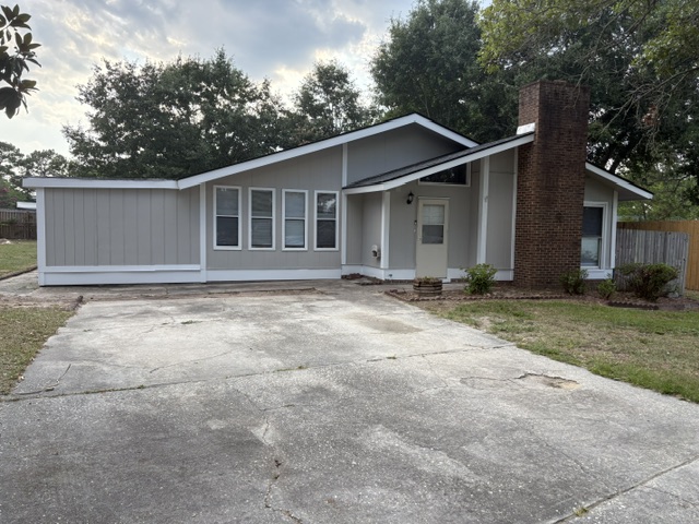 5613 Bowman Court