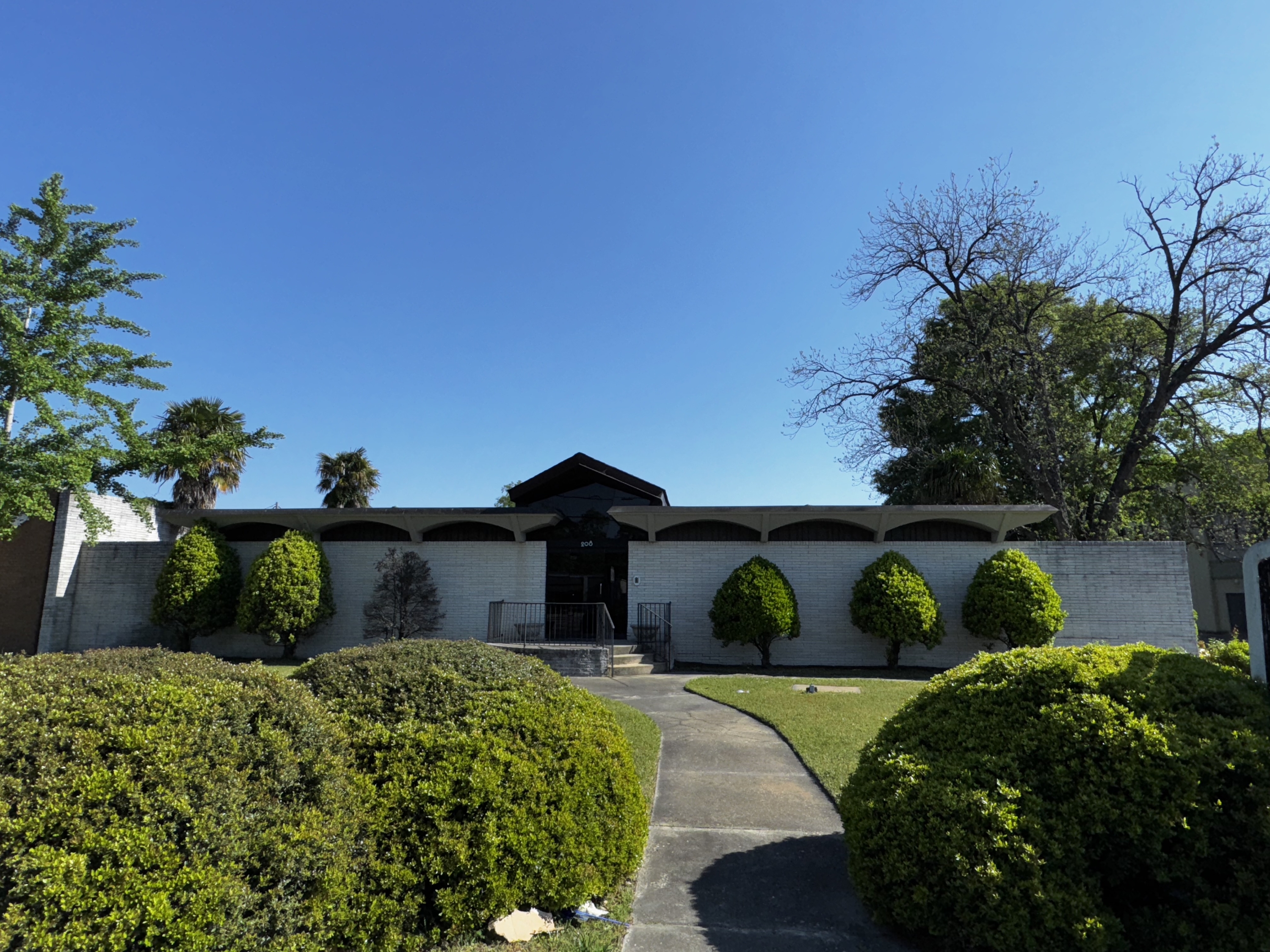 208 Rowan Street - 1