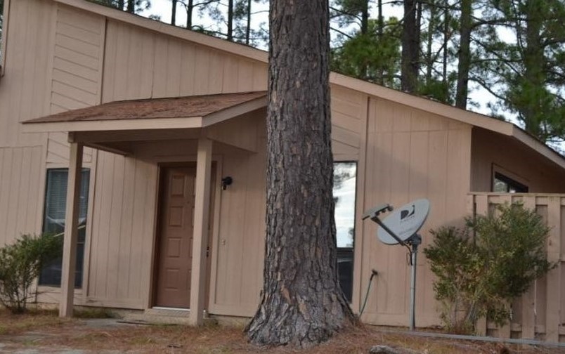 613 Mosswood Lane