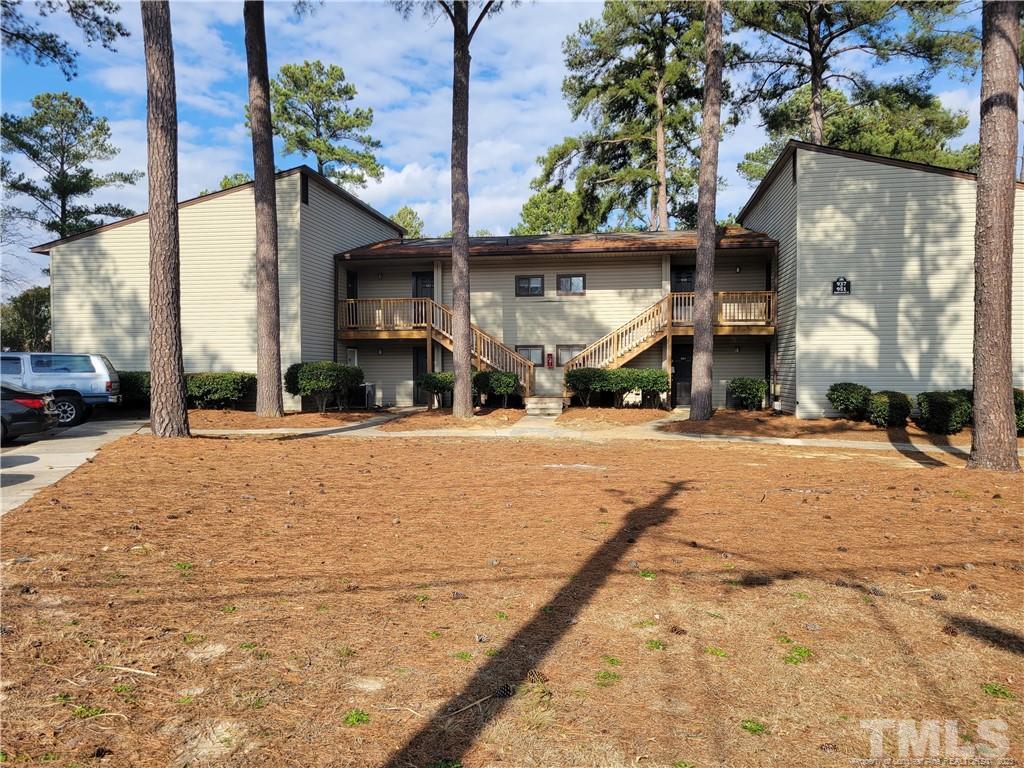 901 Applewood Lane - 1